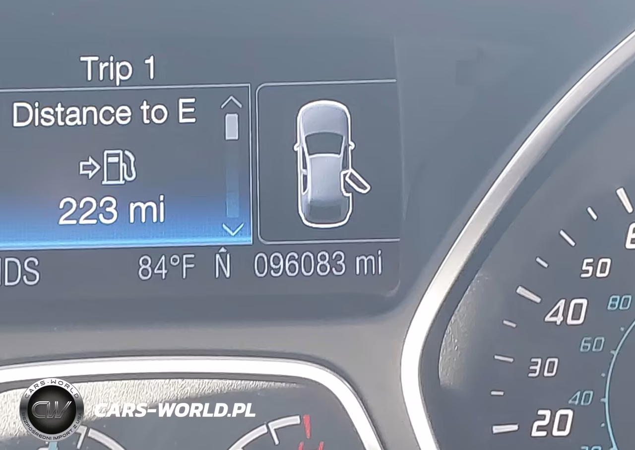 2013 Ford Focus Titanium VIN:1FADP3N27DL119926 - 15