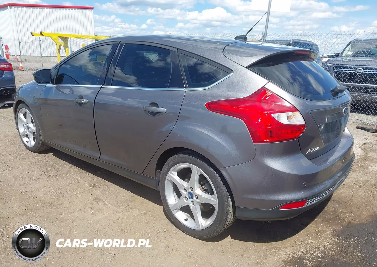 2013 Ford Focus Titanium VIN:1FADP3N27DL119926 - 3