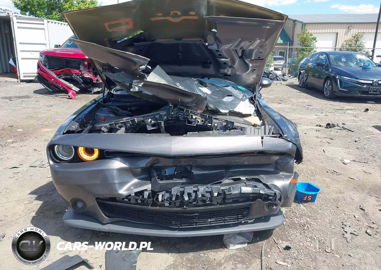2017 Dodge Challenger R-T Plus VIN:2C3CDZBT7HH664384 - 6