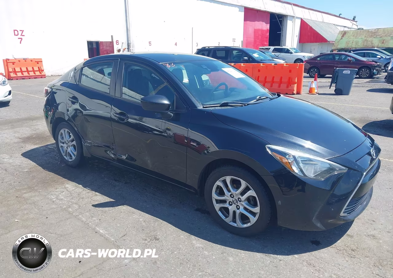 2016 Scion Ia – zdjęcie 1 z 16