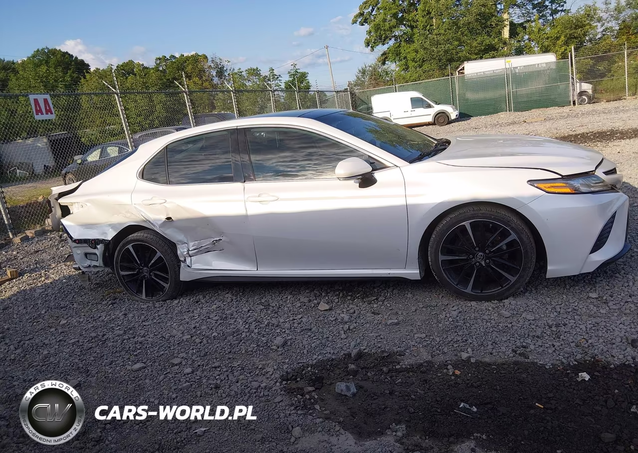 2019 Toyota Camry Xse VIN:4T1B61HK9KU833094 - 13