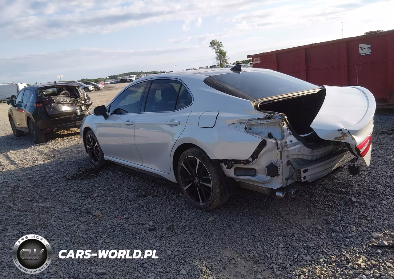 2019 Toyota Camry Xse VIN:4T1B61HK9KU833094 - 3