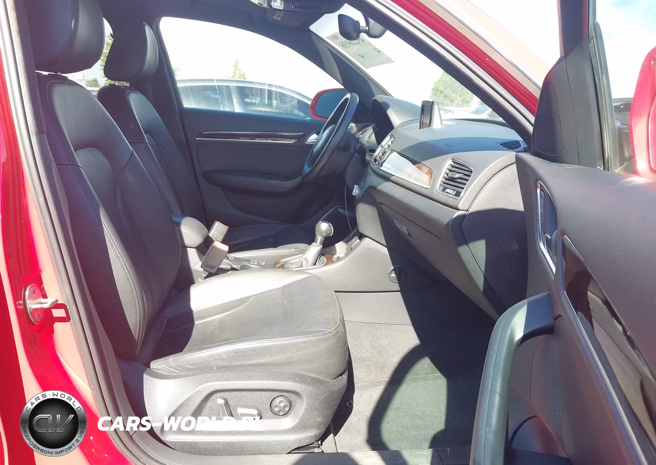 2016 Audi Q3 2.0T Premium Plus VIN:WA1GFCFSXGR009165 - 5