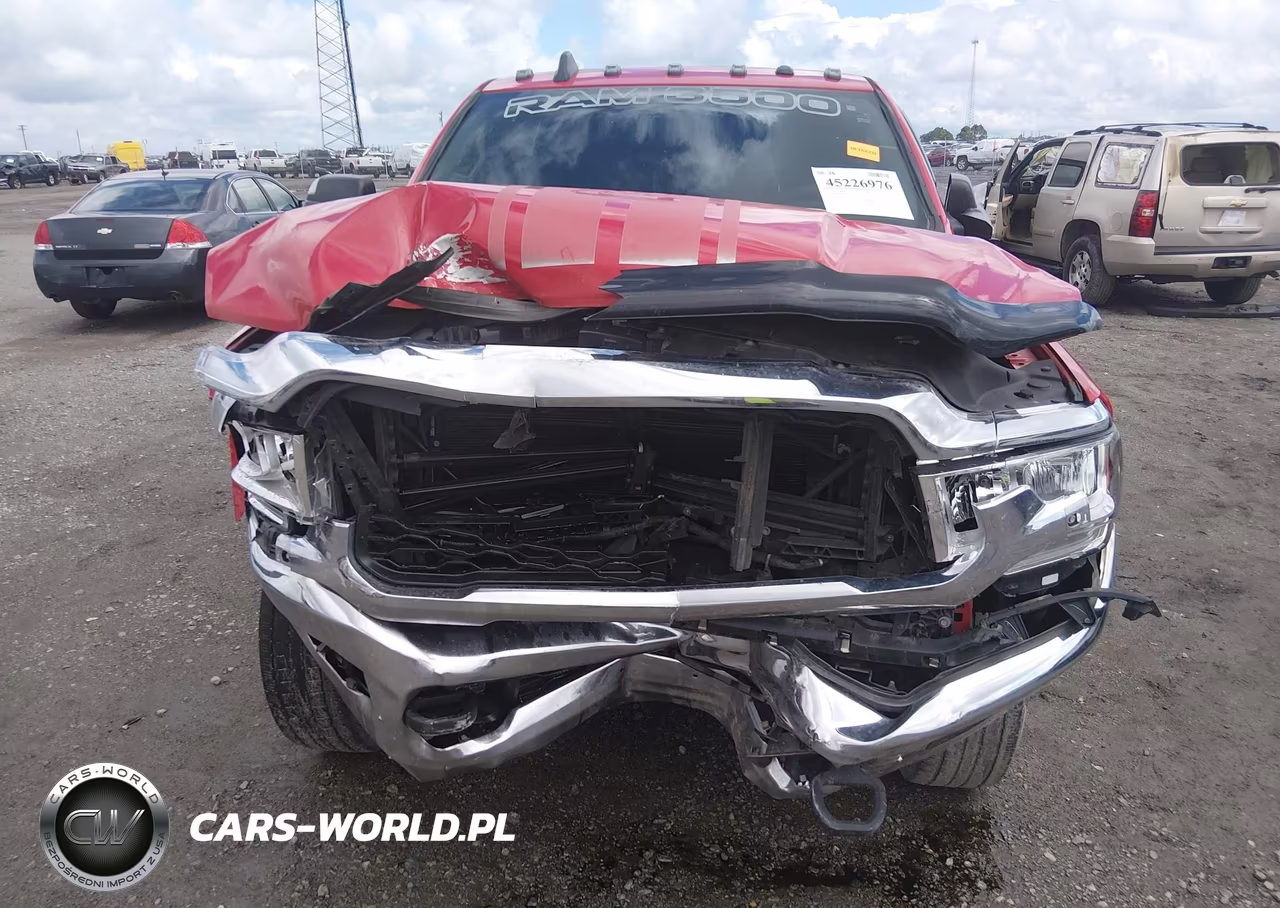 2019 Ram 3500 Tradesman 4X4 8' Box VIN:3C63R3GJ4KG709443 - 11