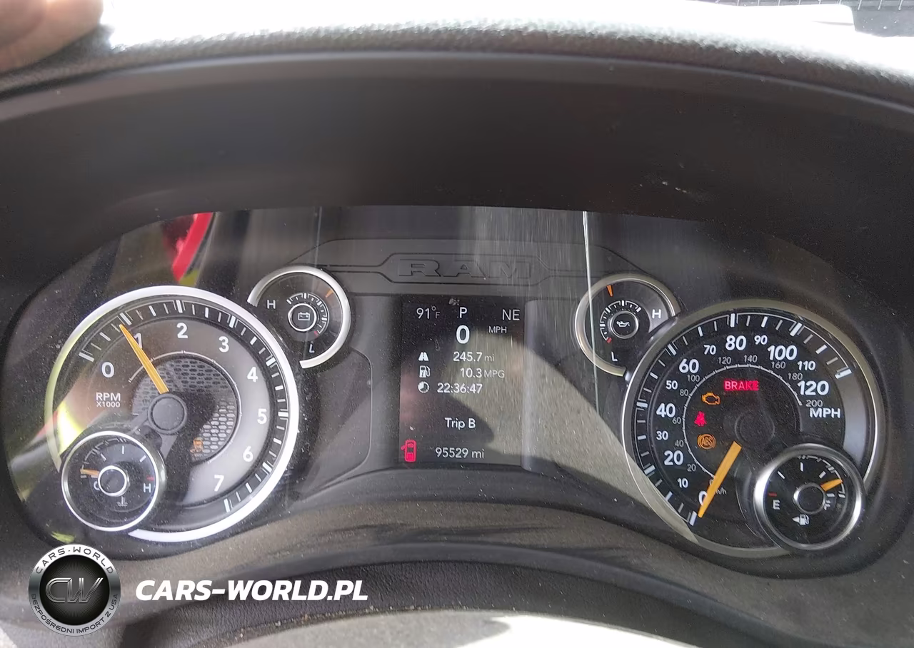 2019 Ram 3500 Tradesman 4X4 8' Box VIN:3C63R3GJ4KG709443 - 5