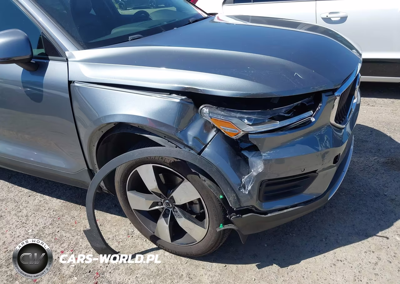 2019 Volvo Xc40 T5 Momentum-T5 R-Design VIN:YV4162XZ1K2010446 - 6
