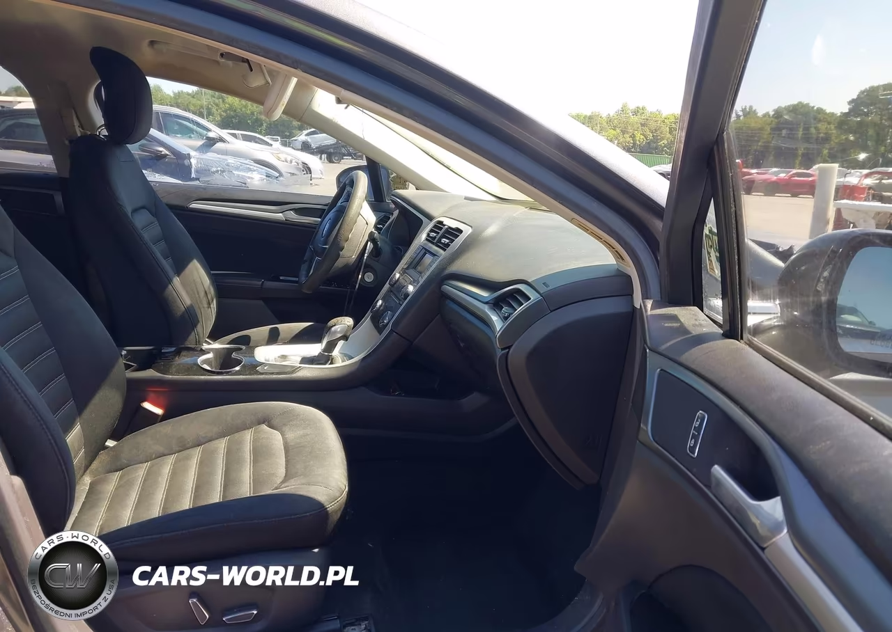 2015 Ford Fusion Se VIN:3FA6P0H77FR128614 - 5