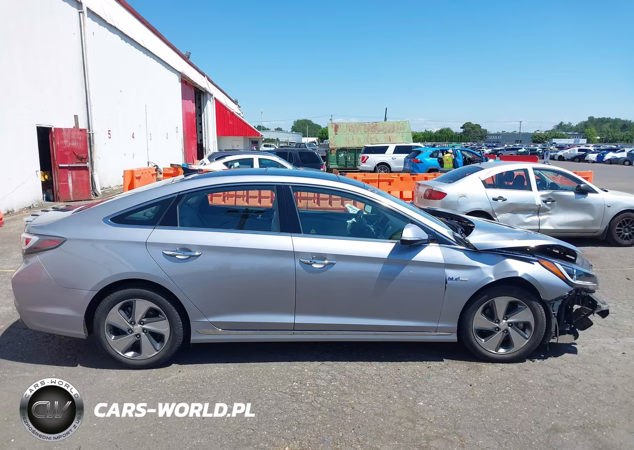 2016 Hyundai Sonata Hybrid Limited VIN:KMHE34L10GA008690 - 14