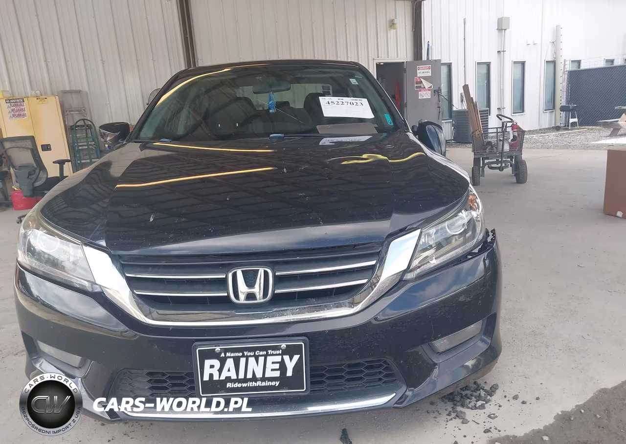 2015 Honda Accord Sport VIN:1HGCR2F51FA058379 - 12