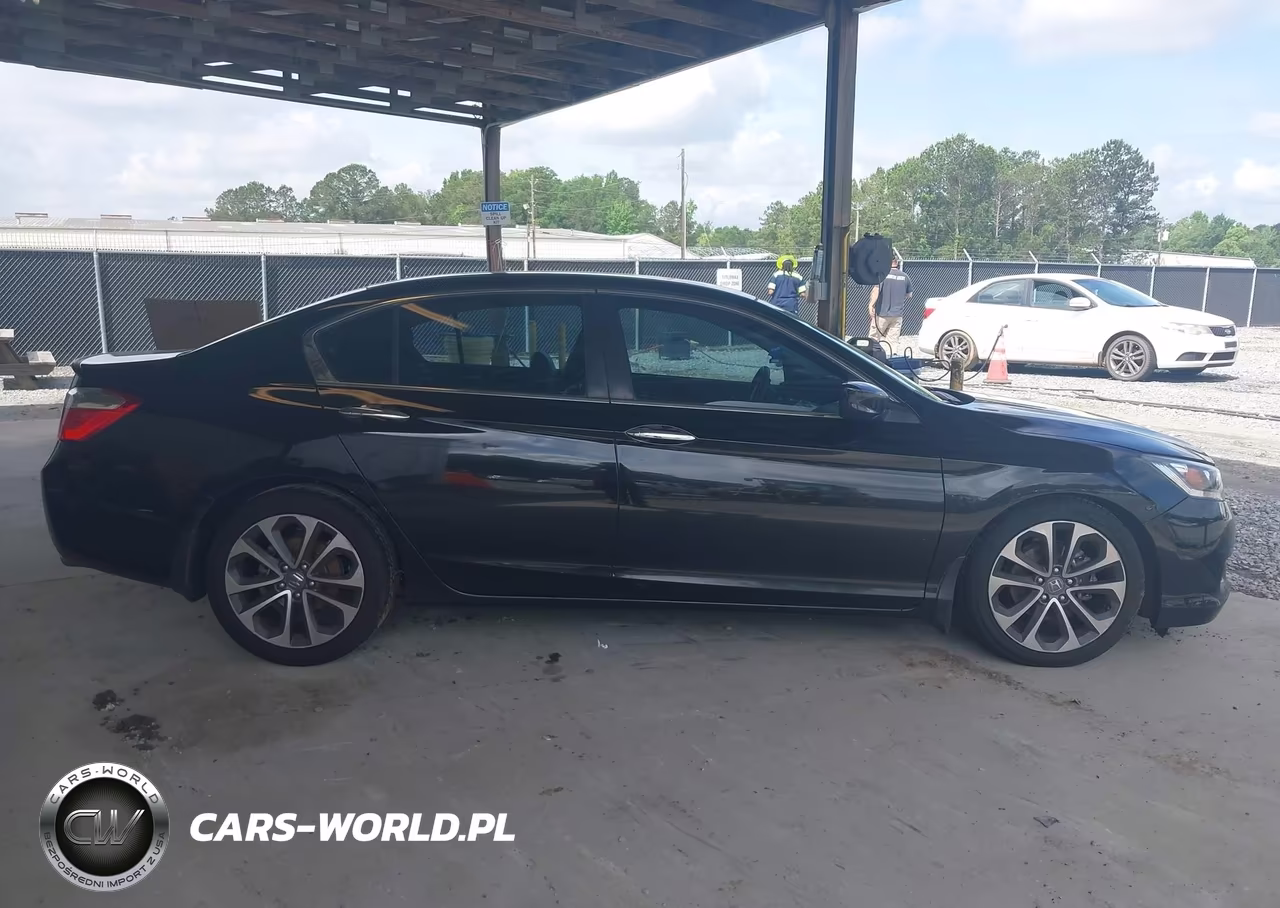 2015 Honda Accord Sport VIN:1HGCR2F51FA058379 - 13