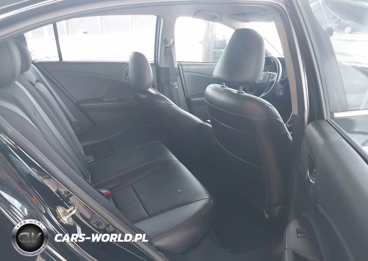 2015 Honda Accord Sport VIN:1HGCR2F51FA058379 - 8
