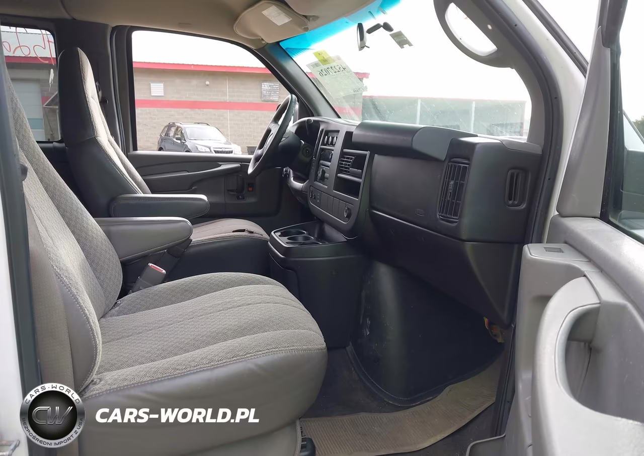 2009 Chevrolet Express 3500 Ls VIN:1GAHG35K491178021 - 5