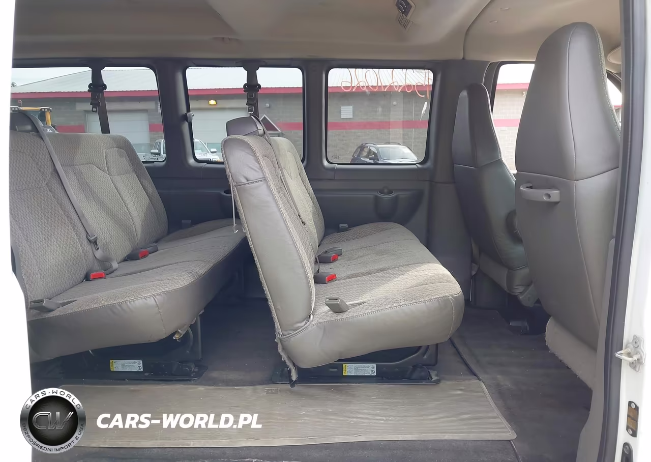 2009 Chevrolet Express 3500 Ls VIN:1GAHG35K491178021 - 8