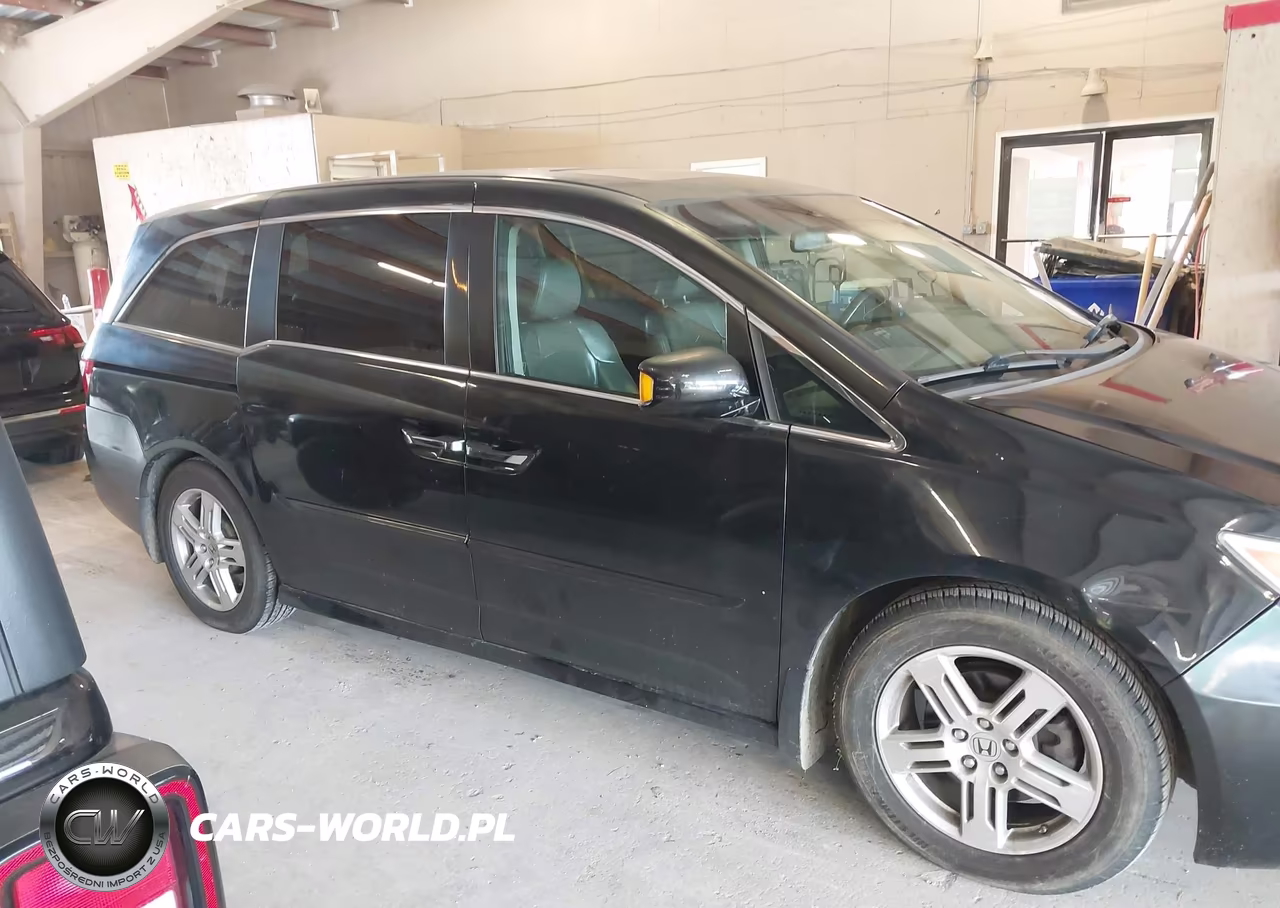 2012 Honda Odyssey Touring-Touring Elite VIN:5FNRL5H9XCB064146 - 13