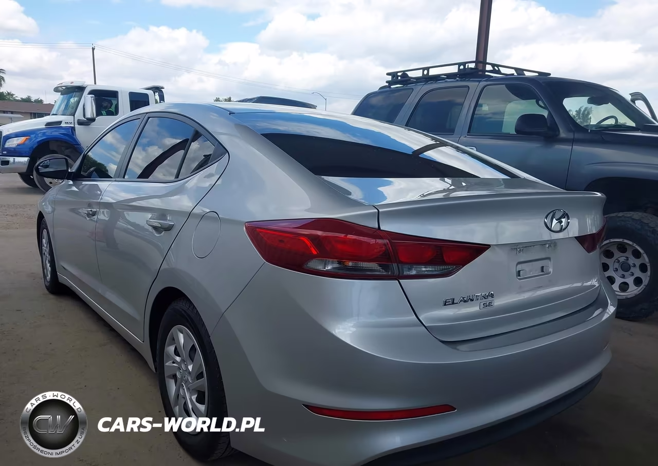 2018 Hyundai Elantra Se VIN:5NPD74LF8JH328260 - 3