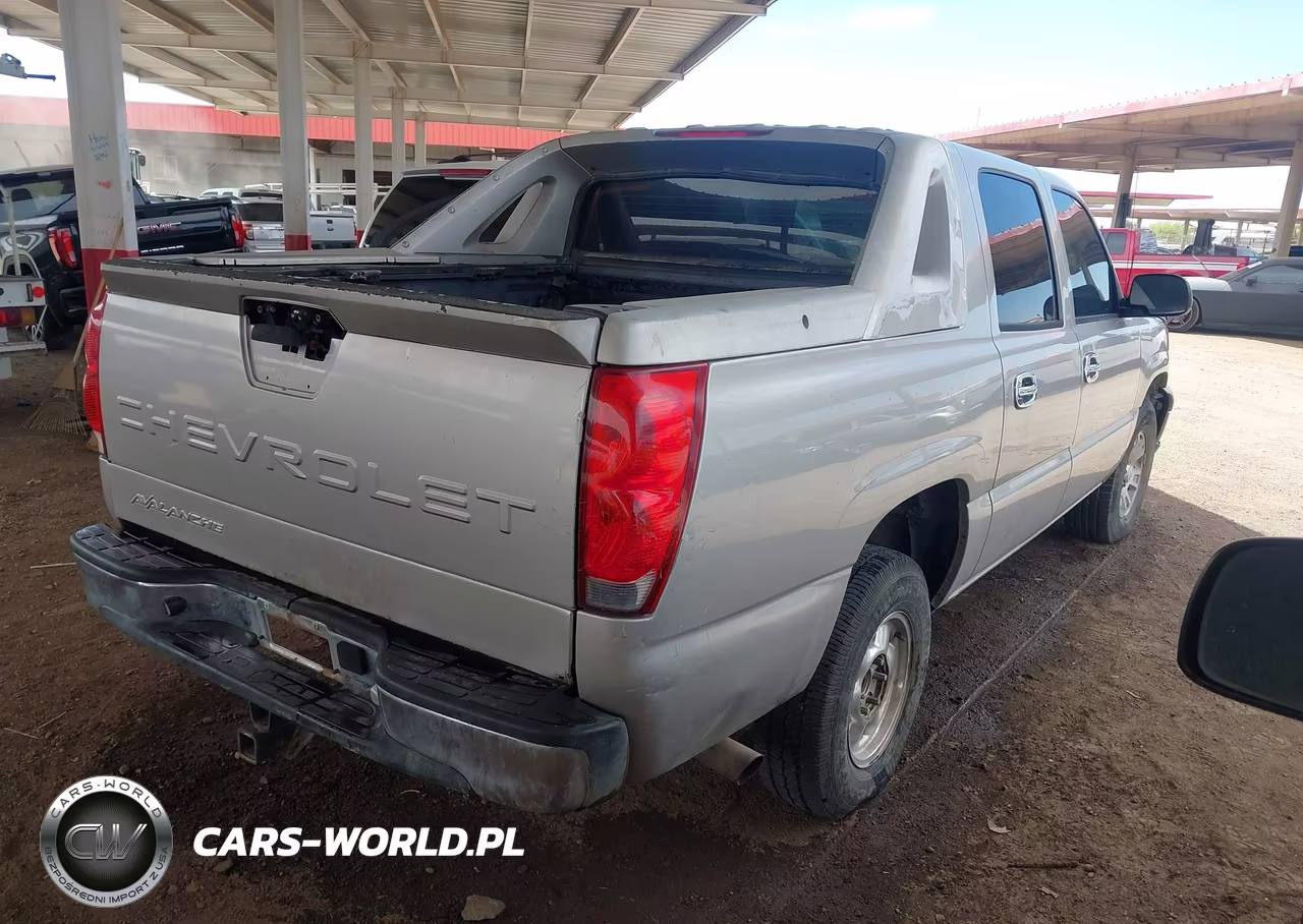 2005 Chevrolet Avalanche 1500 Z71 VIN:3GNEK12ZX5G266976 - 4