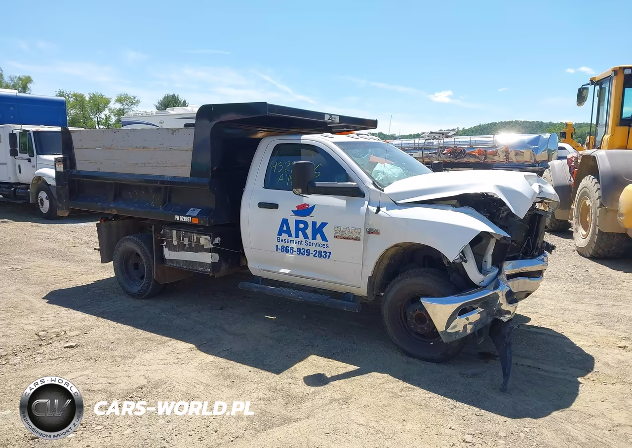 2018 Ram 3500 Chassis Tradesman-Slt