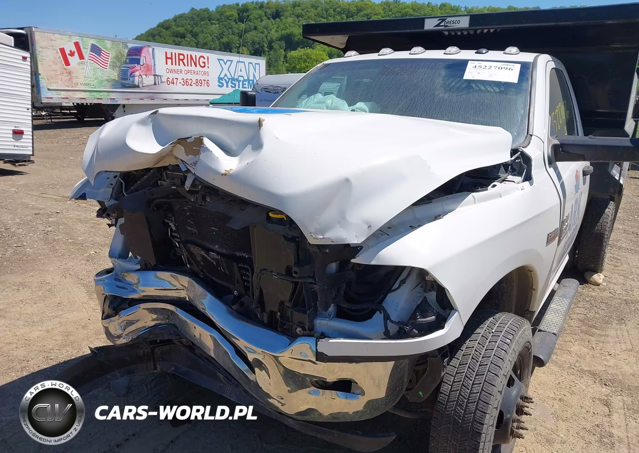 2018 Ram 3500 Chassis Tradesman-Slt VIN:3C7WRTAJ6JG376615 - 17
