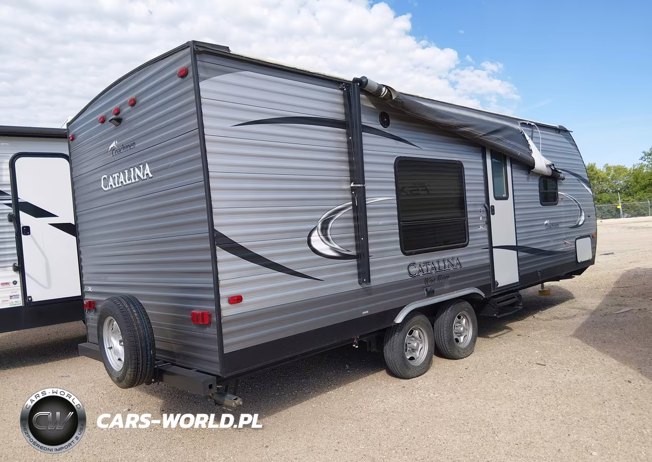2018 Coachmen Catalina VIN:5ZT2CAMB3JU028613 - 2