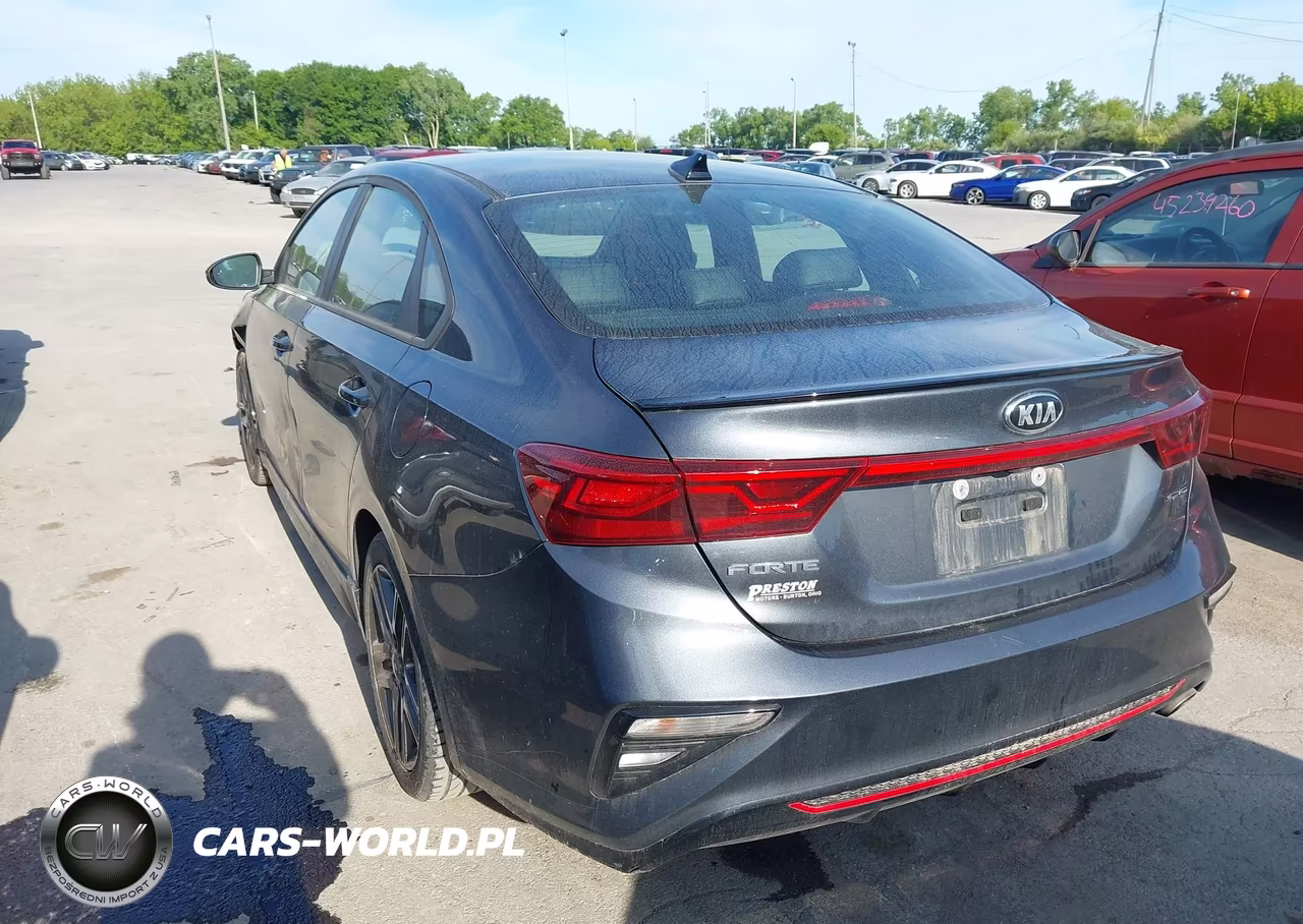 2021 Kia Forte Gt-Line VIN:3KPF34AD0ME275987 - 3