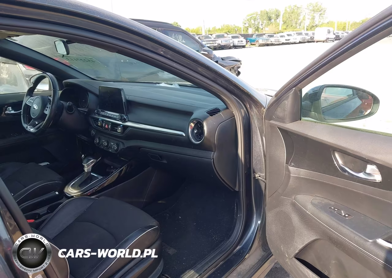 2021 Kia Forte Gt-Line VIN:3KPF34AD0ME275987 - 5