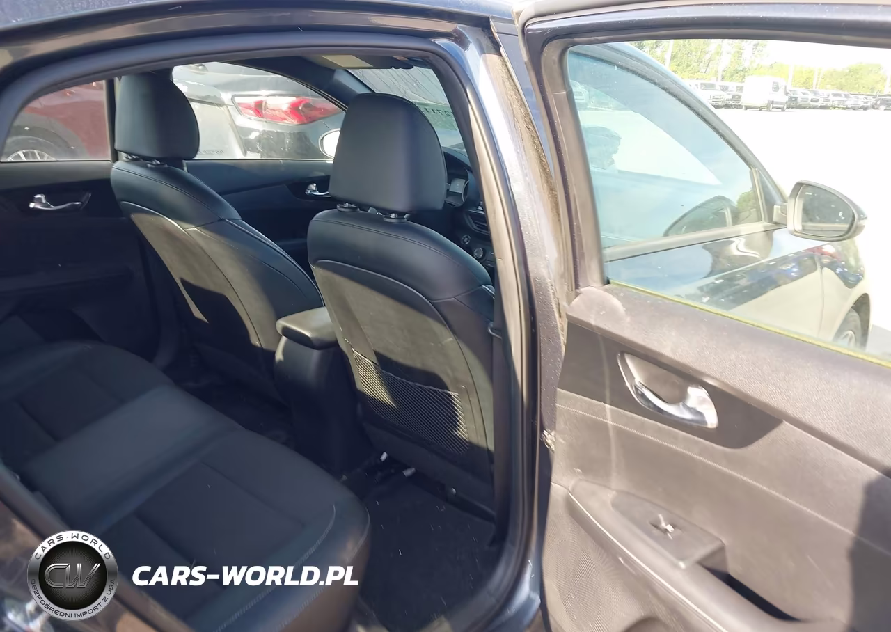 2021 Kia Forte Gt-Line VIN:3KPF34AD0ME275987 - 8