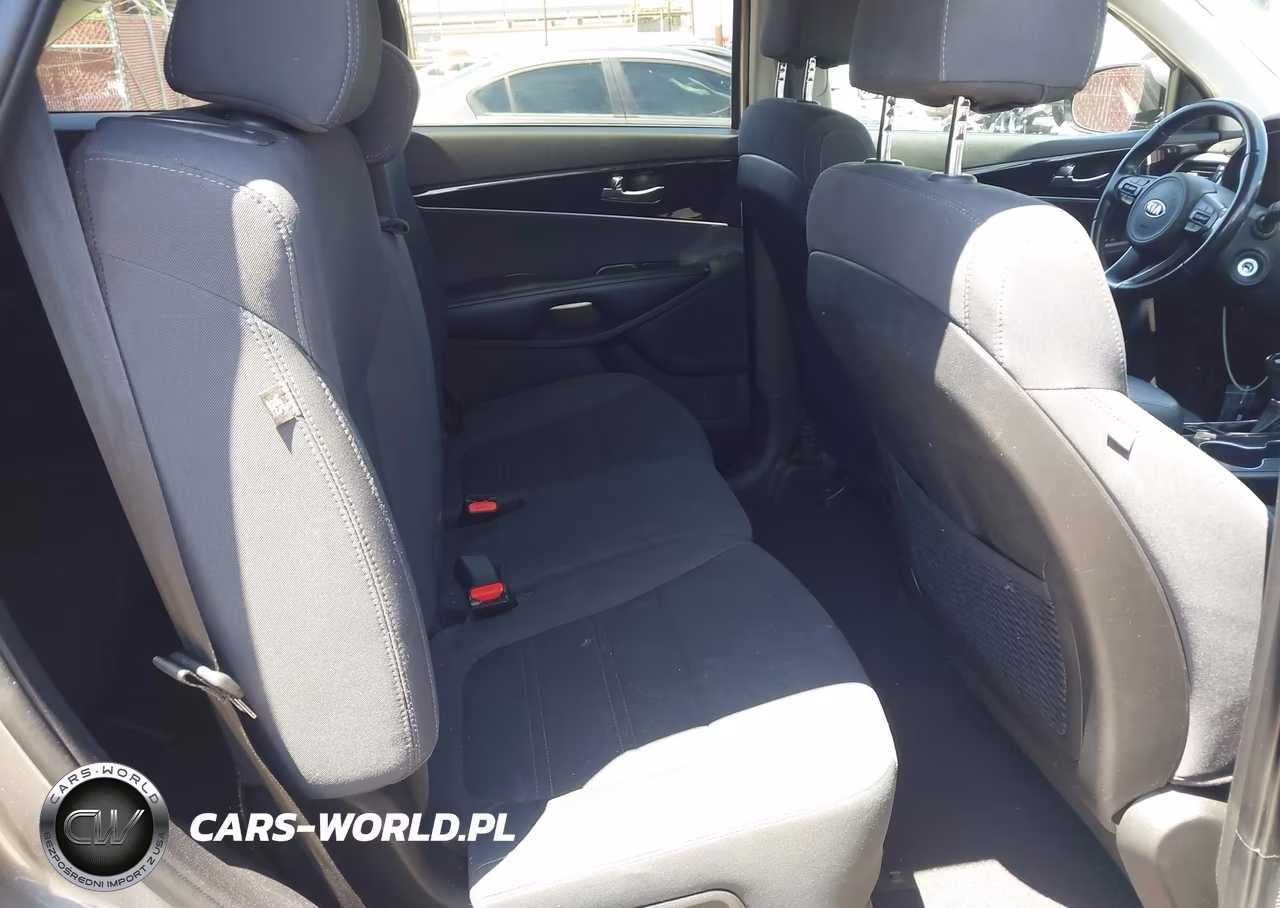 2018 Kia Sorento 2.4L Lx VIN:5XYPG4A35JG428958 - 8