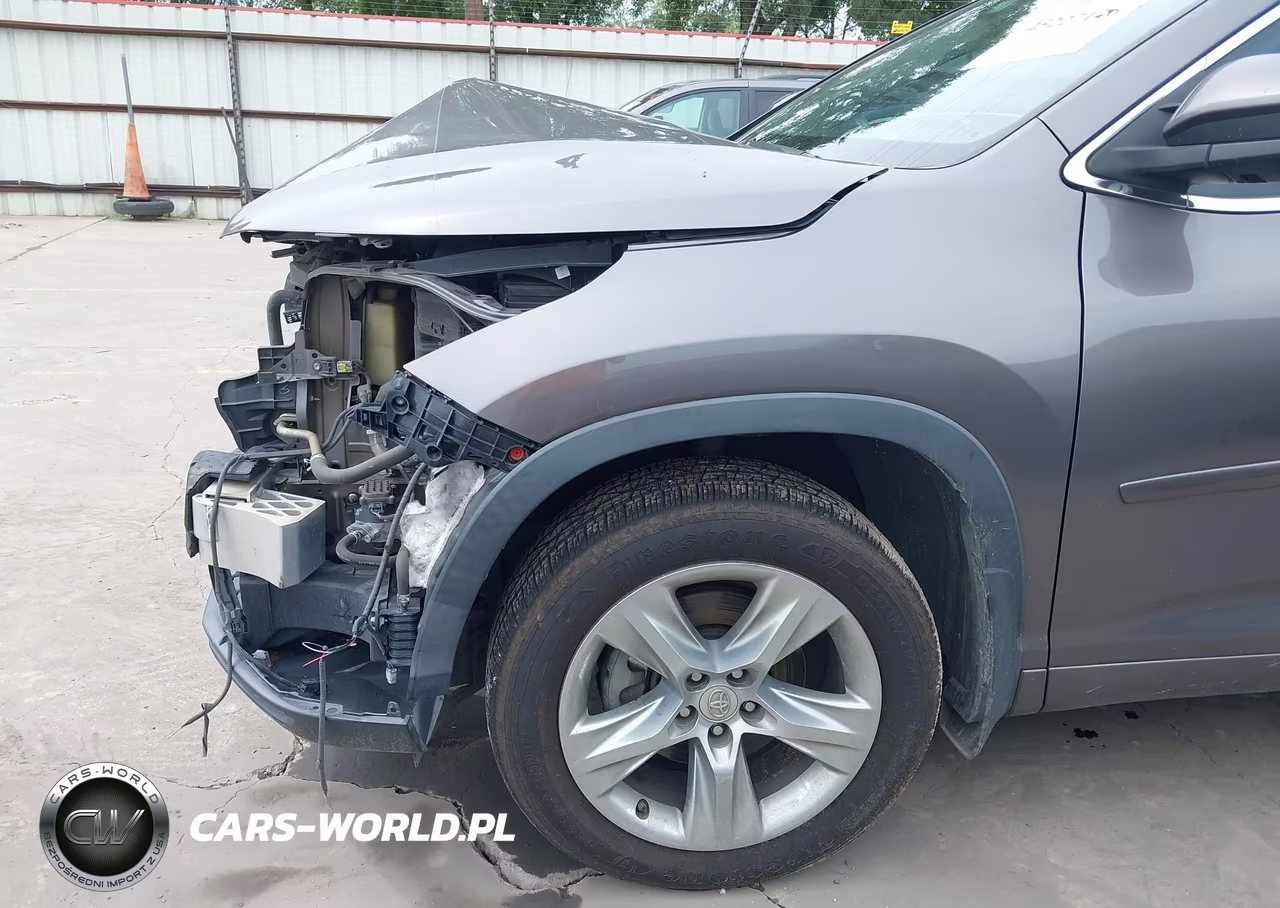 2015 Toyota Highlander Hybrid Limited Platinum V6 VIN:5TDDCRFH7FS013182 - 18