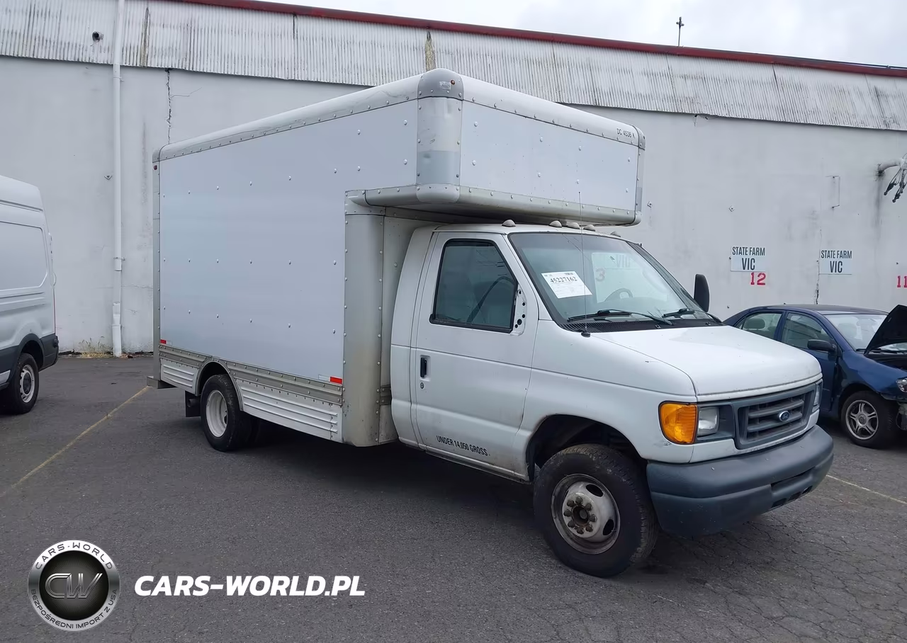 2007 Ford Econoline E450 Super Duty Cutwy Van