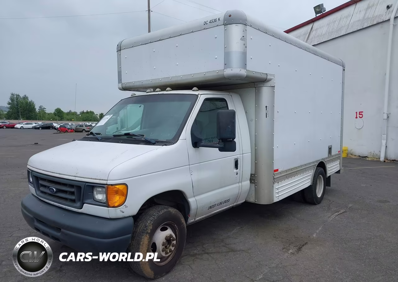2007 Ford Econoline E450 Super Duty Cutwy Van VIN:1FDXE45S17DB18154 - 2