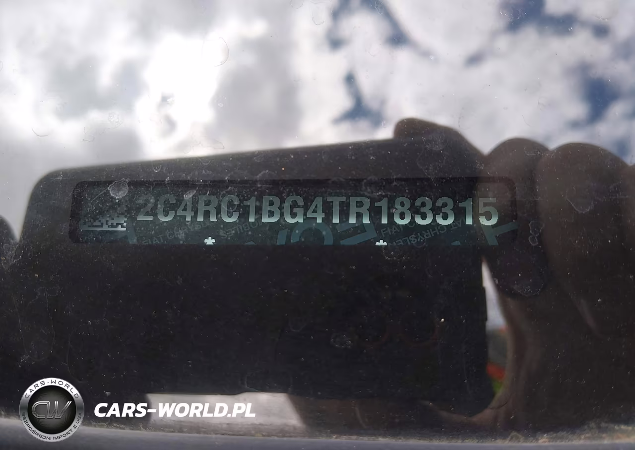 2026 Chrysler Pacifica Select VIN:2C4RC1BG4TR183315 - 9
