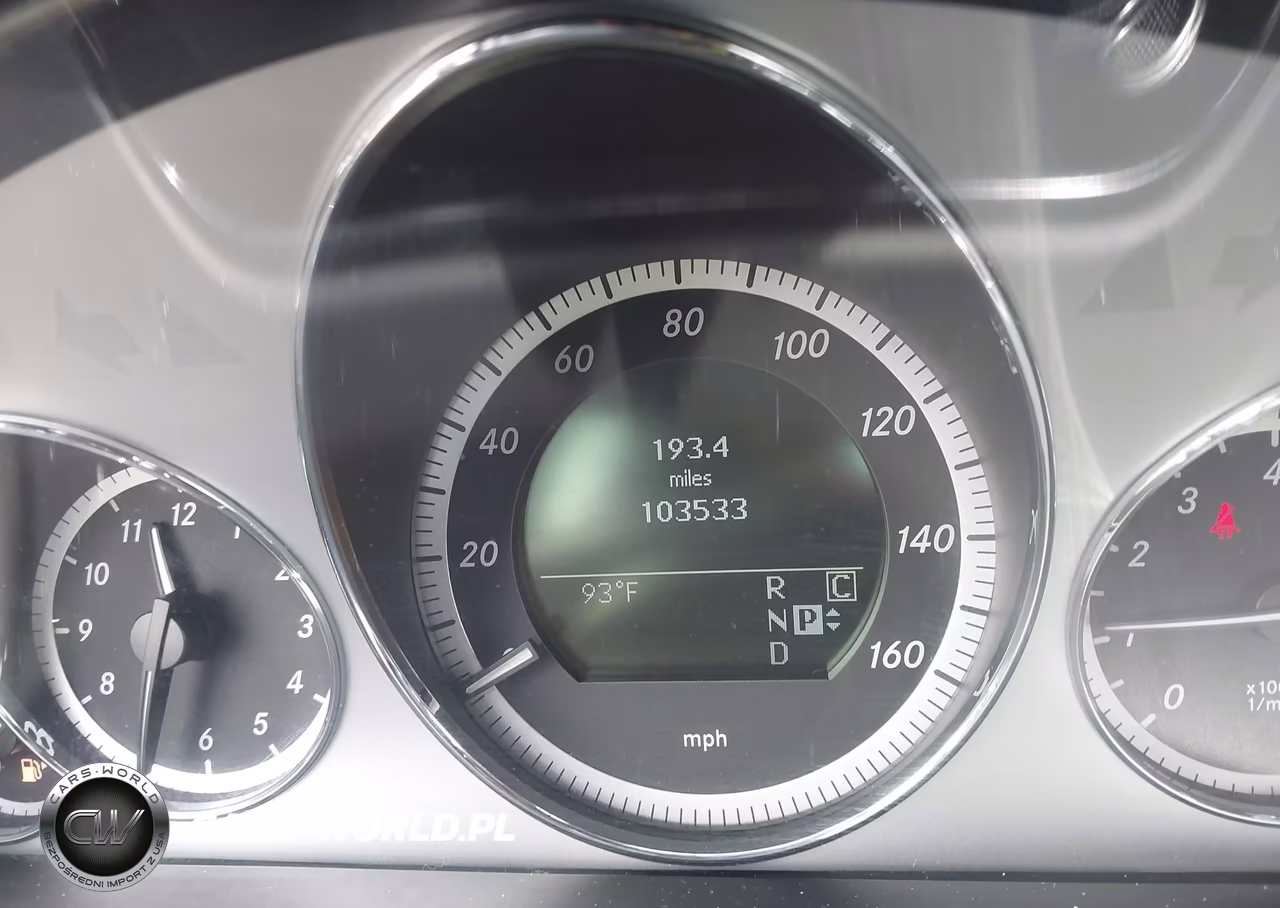 2010 Mercedes-Benz E 550 4Matic VIN:WDDHF9AB1AA234591 - 7