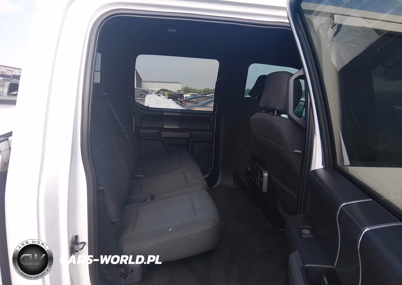 2018 Ford F-150 Xlt VIN:1FTEW1CP2JKF11959 - 8