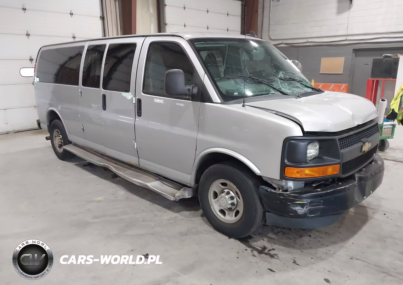 2017 Chevrolet Express 3500 Ls