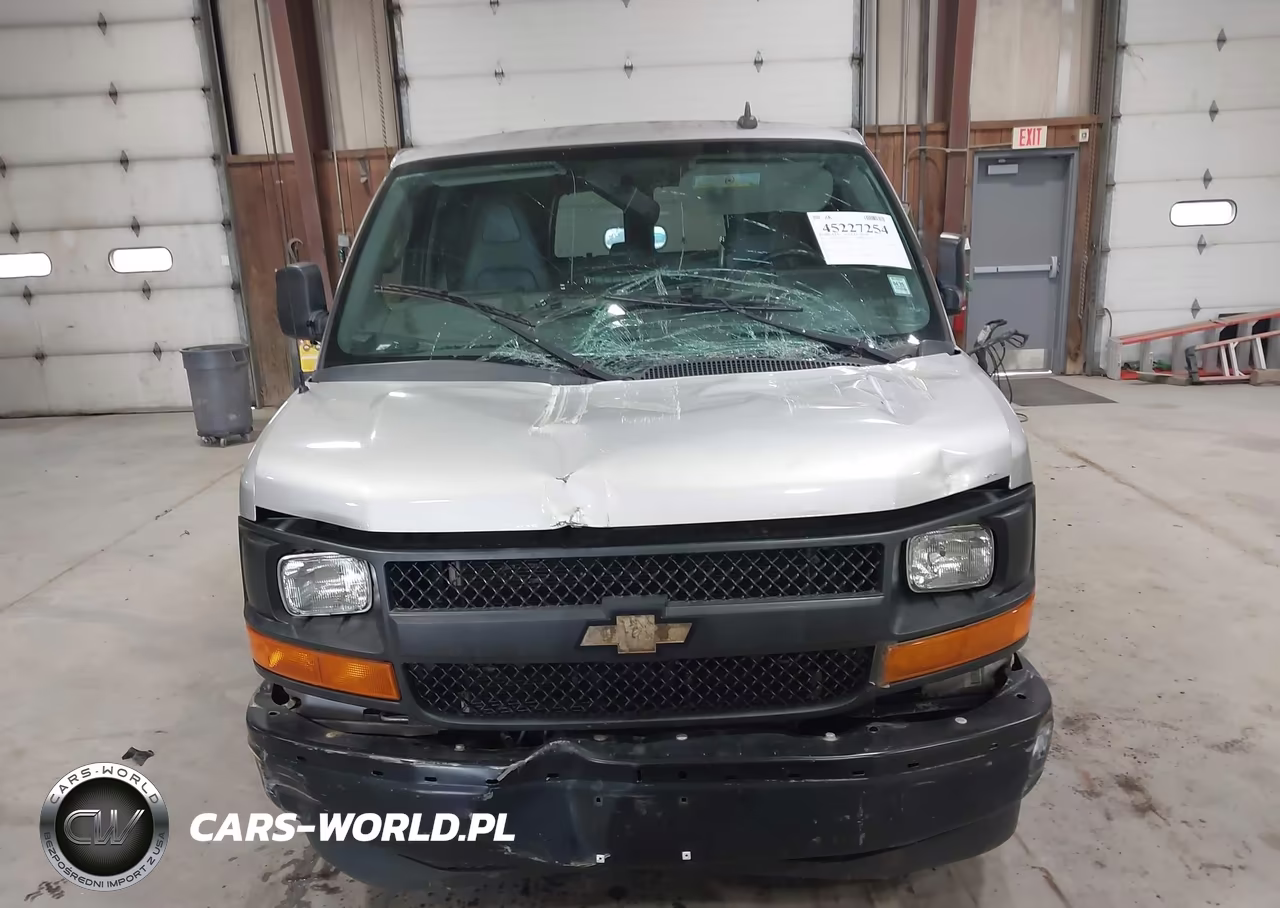 2017 Chevrolet Express 3500 Ls VIN:1GAZGNFF2H1303694 - 12