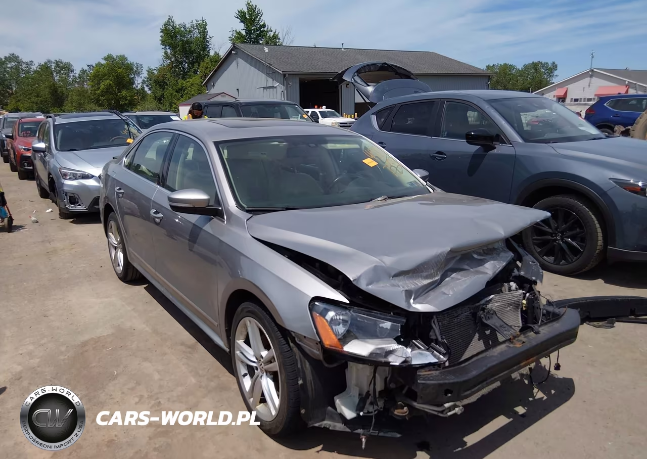 2014 Volkswagen Passat 1.8T Sel Premium – zdjęcie 1 z 17