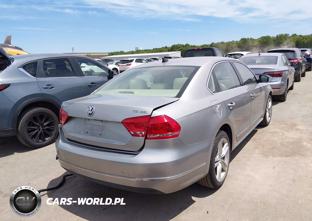 2014 Volkswagen Passat 1.8T Sel Premium VIN:1VWCT7A35EC024447 - 4