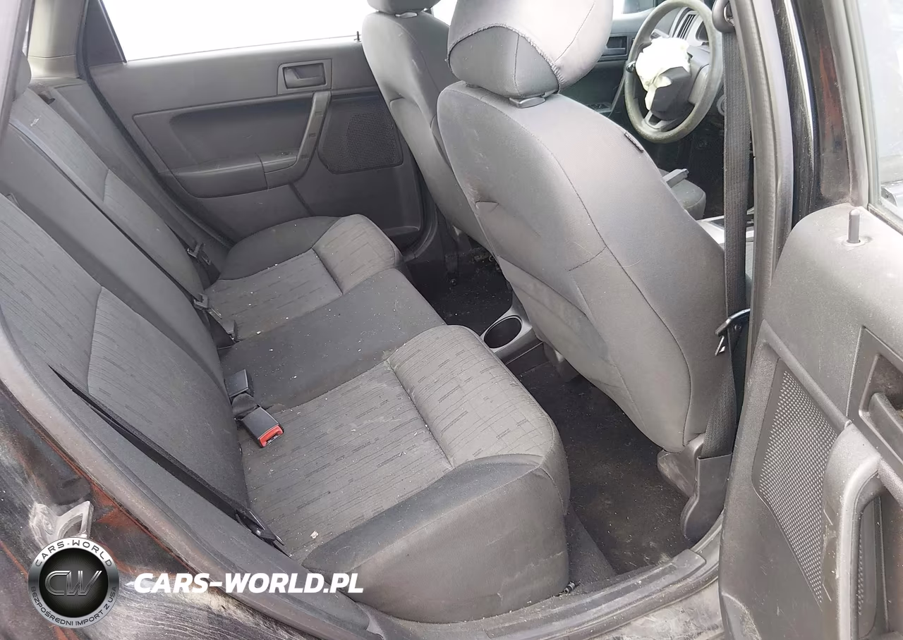 2010 Ford Focus Se VIN:1FAHP3FN7AW201272 - 8
