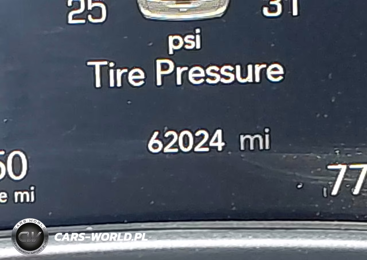 2023 Chrysler Pacifica Touring L VIN:2C4RC1BG9PR606492 - 15