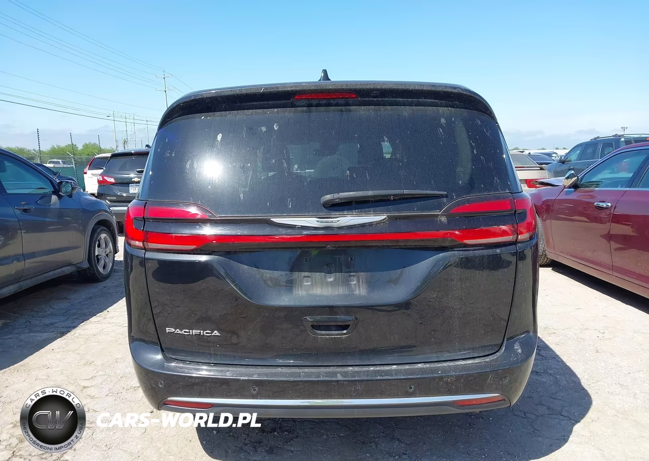 2023 Chrysler Pacifica Touring L VIN:2C4RC1BG9PR606492 - 16
