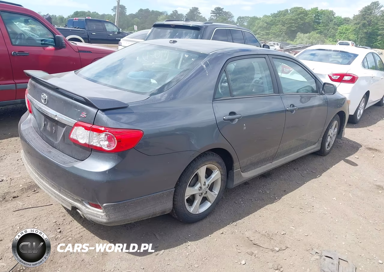 2012 Toyota Corolla S VIN:2T1BU4EE2CC861232 - 4