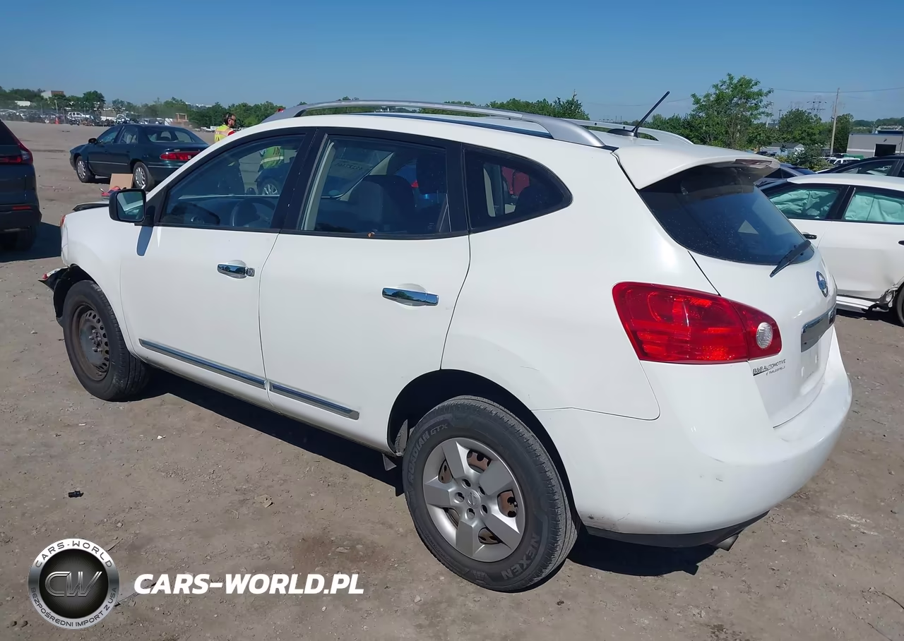 2015 Nissan Rogue Select S VIN:JN8AS5MV9FW756213 - 3