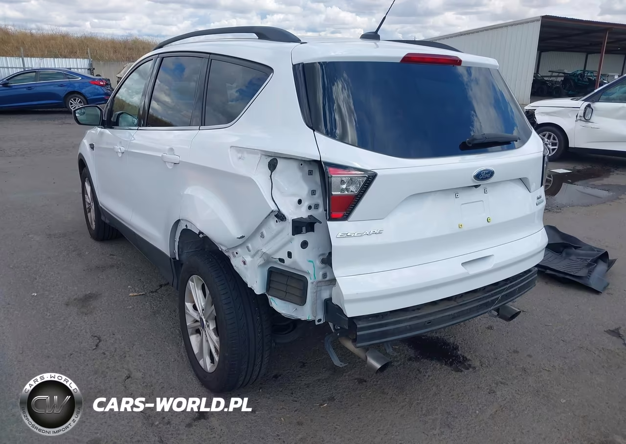 2018 Ford Escape Se VIN:1FMCU0GDXJUB16841 - 3