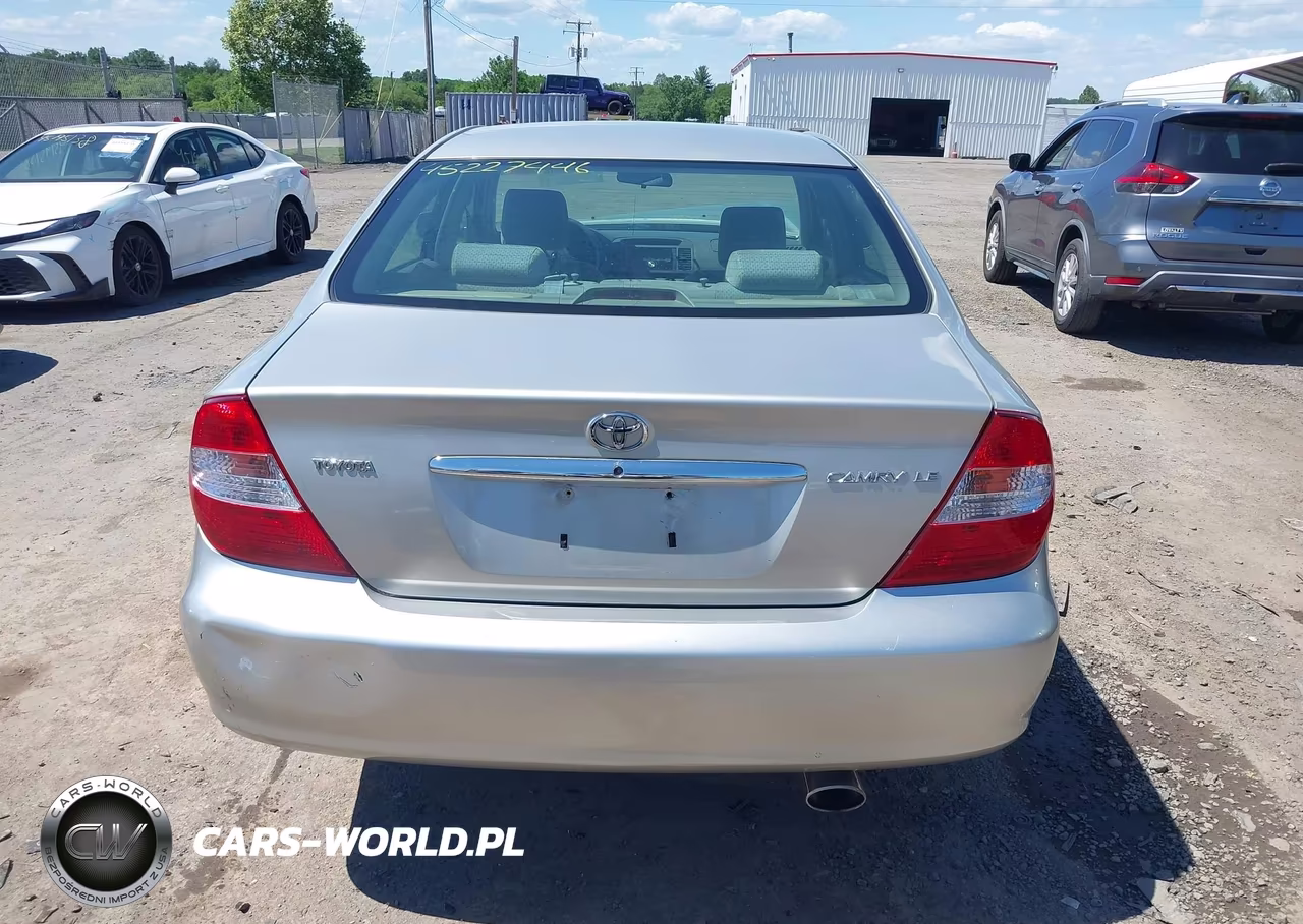 2004 Toyota Camry Le VIN:4T1BE32K04U836766 - 16