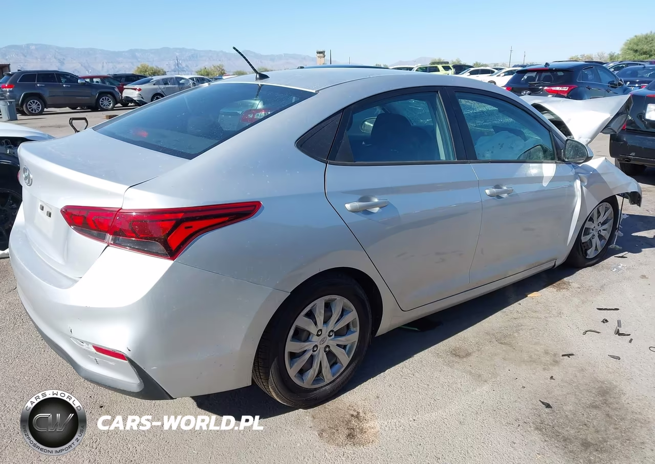 2021 Hyundai Accent Se VIN:3KPC24A60ME130584 - 4