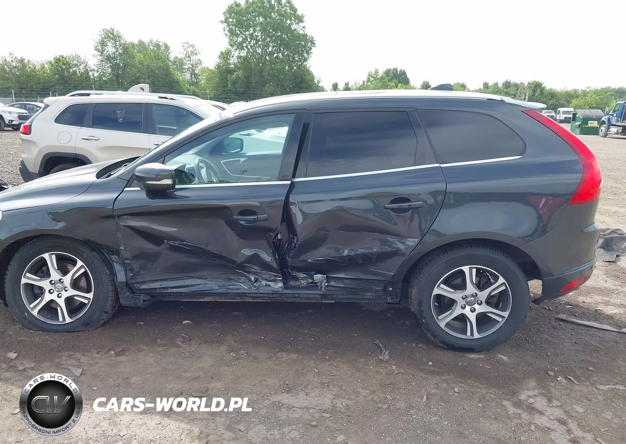 2014 Volvo Xc60 T6 R-Design Platinum VIN:YV4902DZ1E2535343 - 15