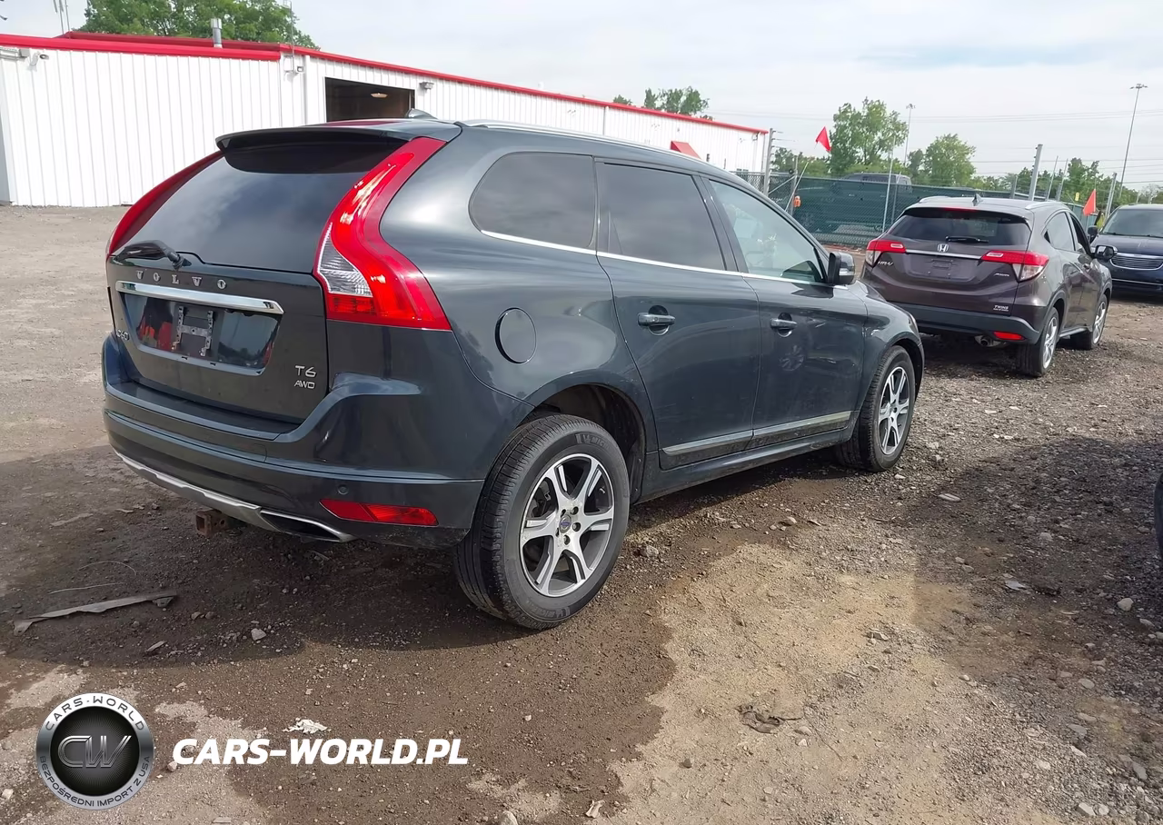 2014 Volvo Xc60 T6 R-Design Platinum VIN:YV4902DZ1E2535343 - 4