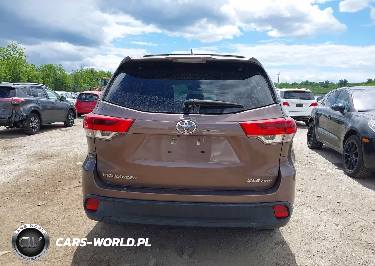 2017 Toyota Highlander Xle VIN:5TDJZRFH3HS386773 - 17