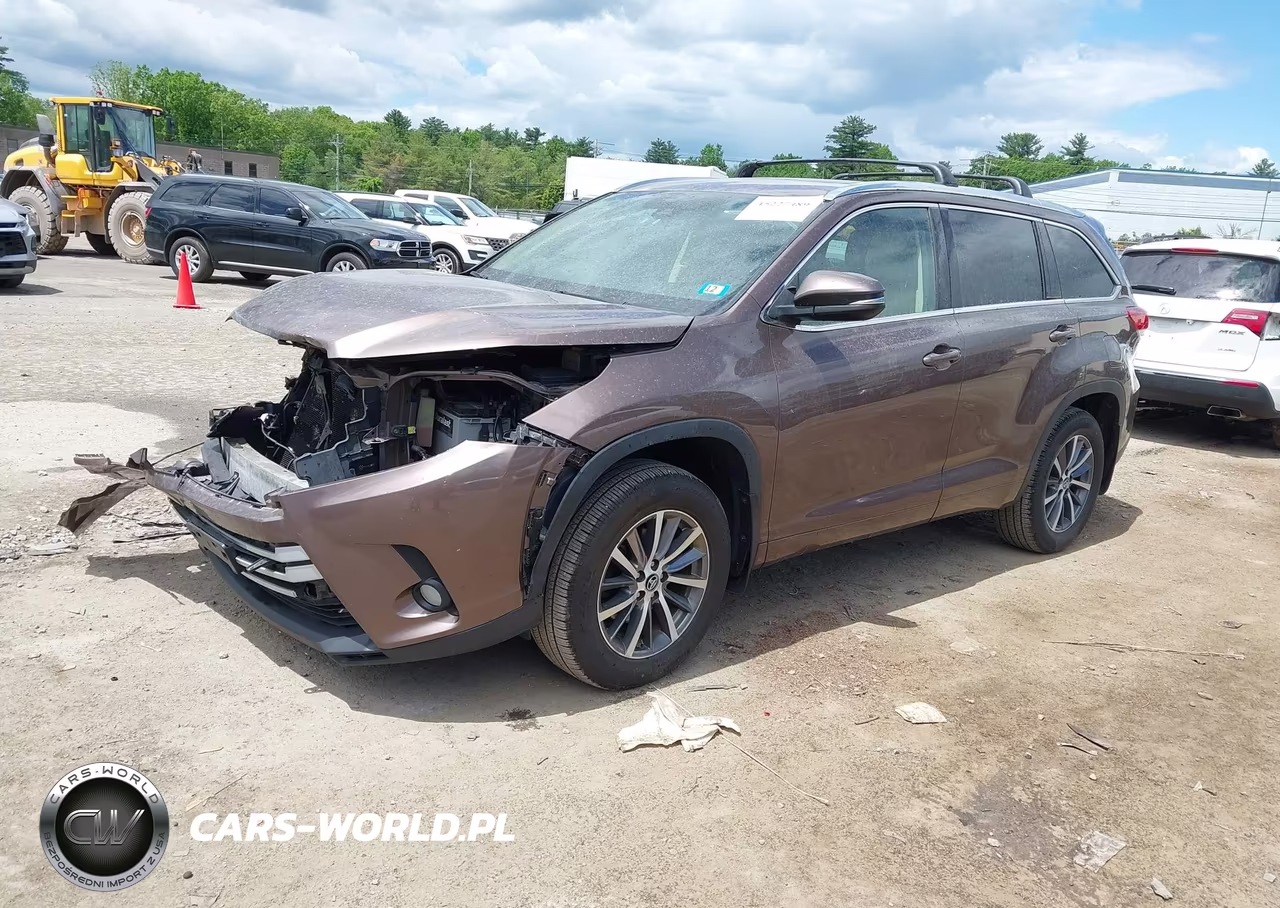 2017 Toyota Highlander Xle VIN:5TDJZRFH3HS386773 - 2