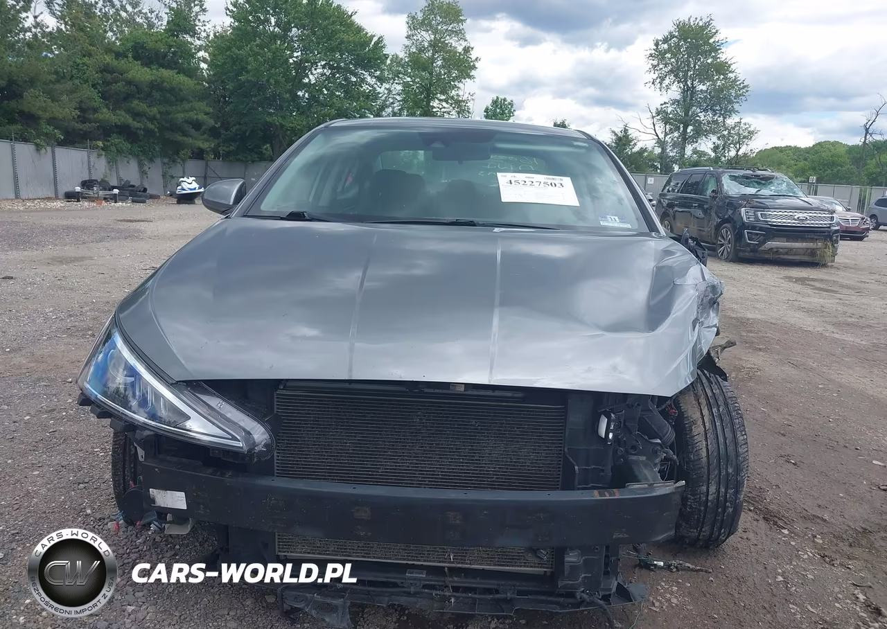2019 Hyundai Elantra Sel VIN:5NPD84LF0KH451632 - 13